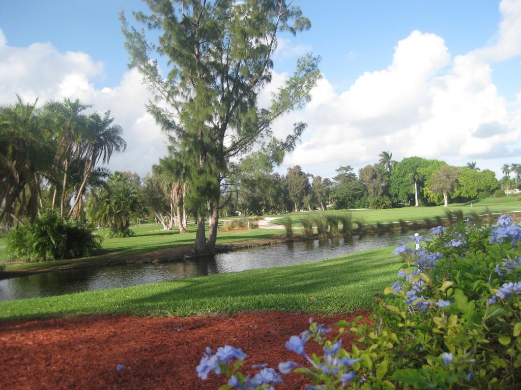 Hollywood Beach Golf Resort Exteriér fotografie